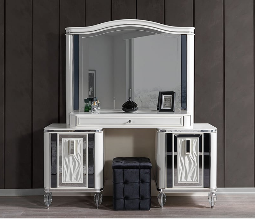 Valencia Luxury Bedroom