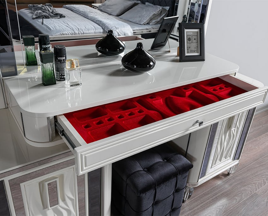 Valencia Luxury Bedroom